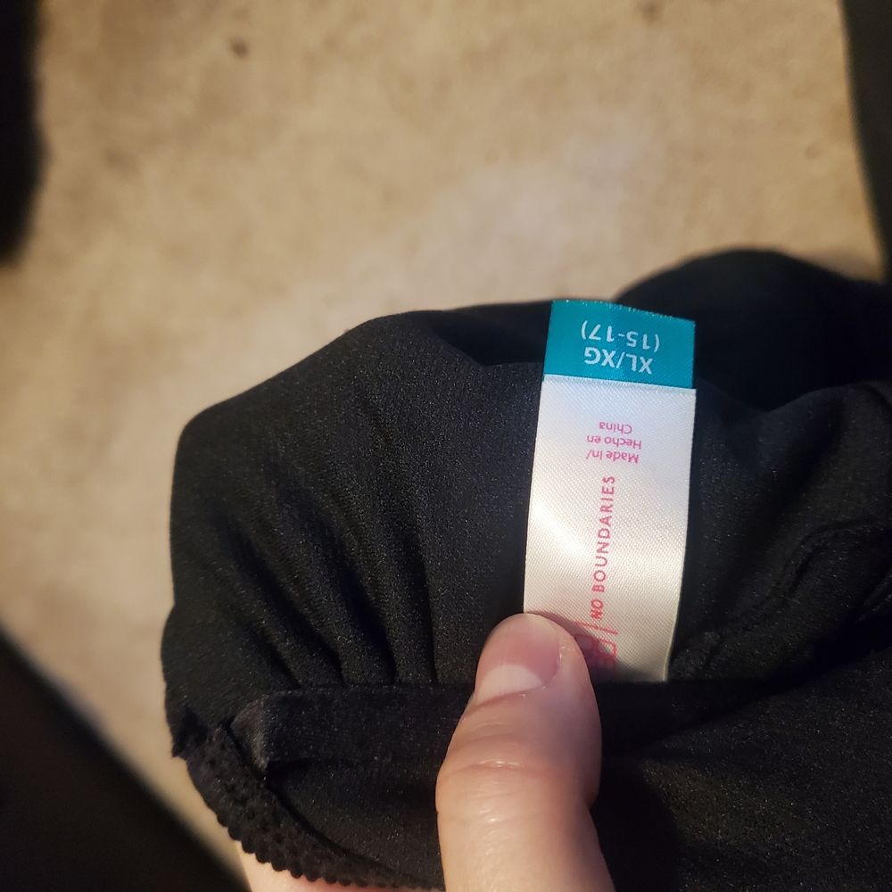 No Boundaries Black Bikini Top - Picture 4 of 4